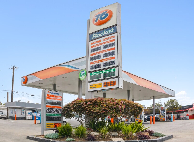 More Photos Of 3396 Atlantic Ave, Long Beach Service Station For Sale