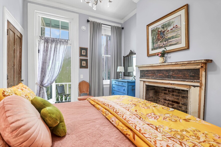 More Photos Of 78 Society St, Charleston Specialty For Sale