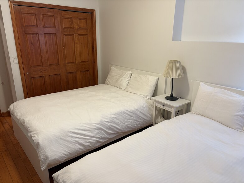 More Photos Of 40 E Broadway, New York Apartments For Sale