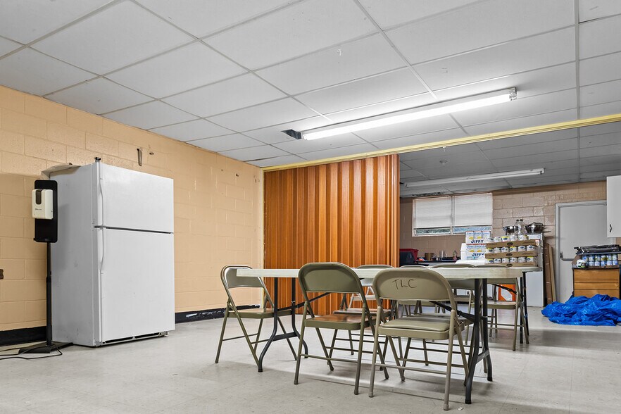 More Photos Of 6001 Buena Vista Rd, Columbus Religious Facility For Sale