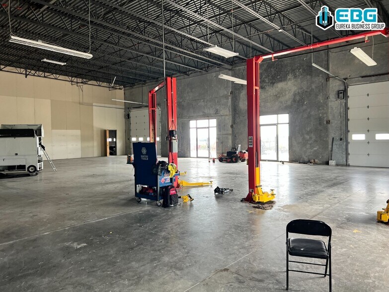 More Photos Of 708 E Houston St, Anna Warehouse For Lease