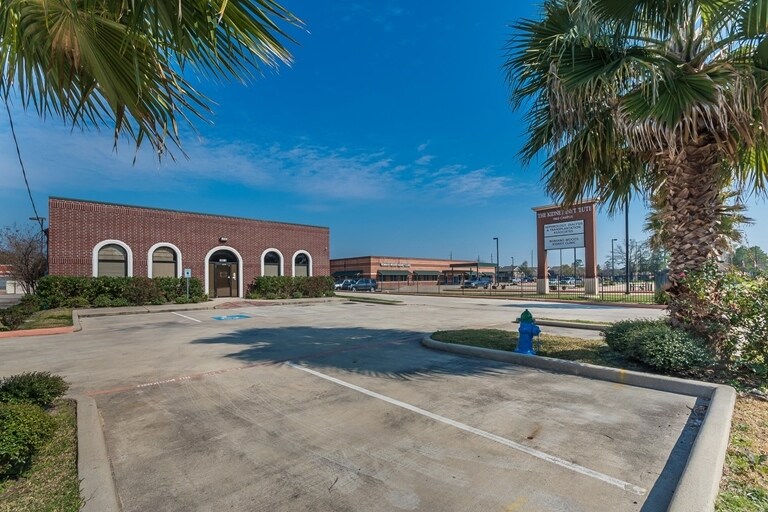 More Photos Of 16920 Mathis Church Rd, Houston Flex For Sale