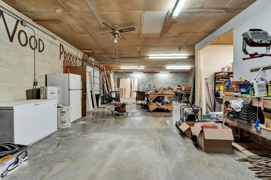 More Photos Of 1050 Whisperwood Trl NE, Cleveland Light Distribution For Sale