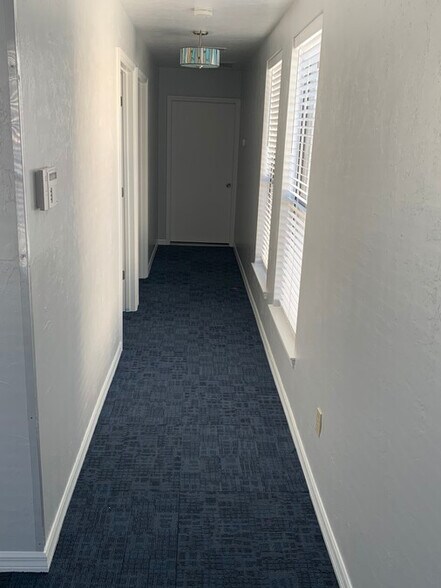 More Photos Of 3562-3570 NW 97th Blvd, Gainesville Distribution For Lease