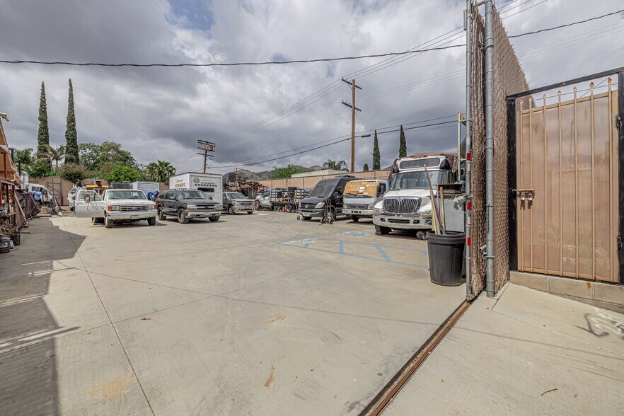 More Photos Of 15723 Kadota St, Sylmar Land For Sale