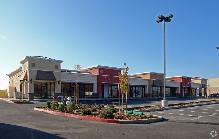 Primary Photo Of 7500 Elsie Ave, Sacramento Storefront Retail Office For Lease