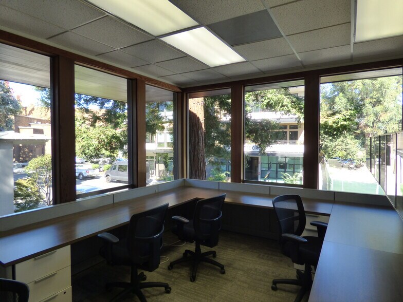 More Photos Of 201 Lafayette Cir, Lafayette Office For Lease