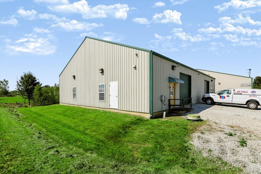 More Photos Of 291 E Two Cent Rd, Bargersville Warehouse For Sale