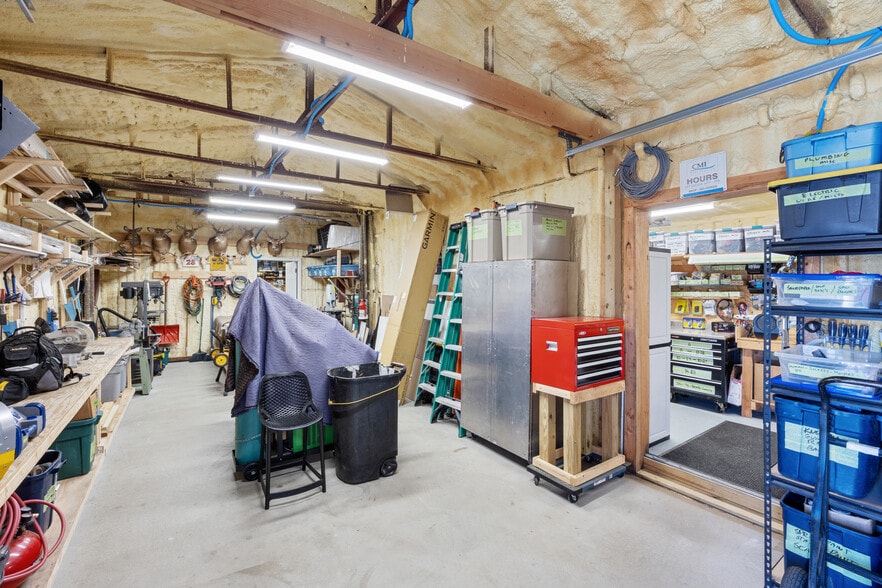 More Photos Of 296 N Main St, Sayville Industrial For Sale