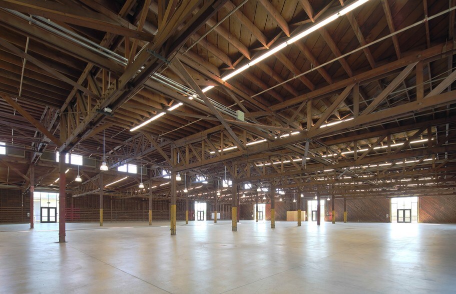 More Photos Of 112 E 22nd St, San Pedro Warehouse For Lease