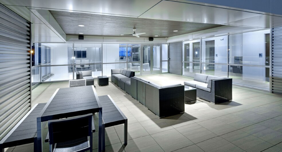 More Photos Of 3100 S National Ave, Springfield Office For Lease