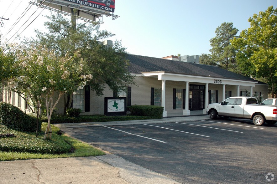 More Photos Of 3305 W Davis St, Conroe Office For Lease
