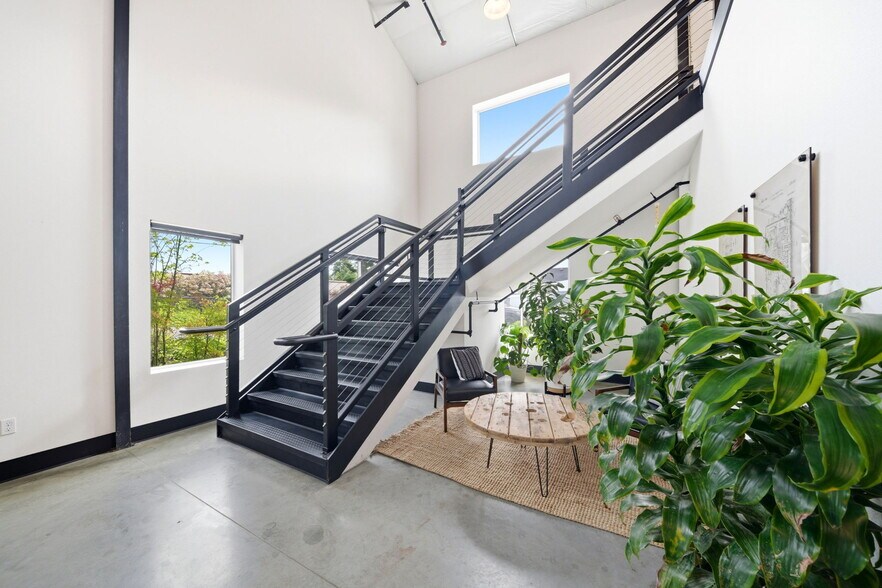 More Photos Of 7217 NE 99th St, Vancouver Industrial For Sale