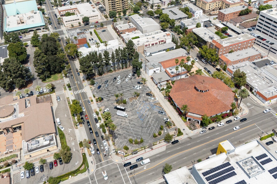 More Photos Of 333 E Colorado St, Glendale Unknown For Lease