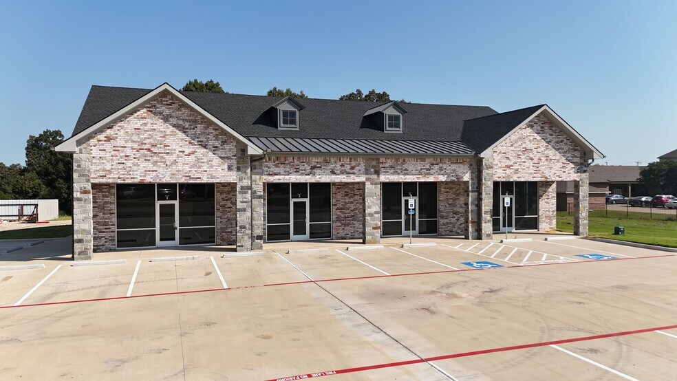 More Photos Of 233-235 Burnett Trail, Canton Storefront Retail Office For Lease