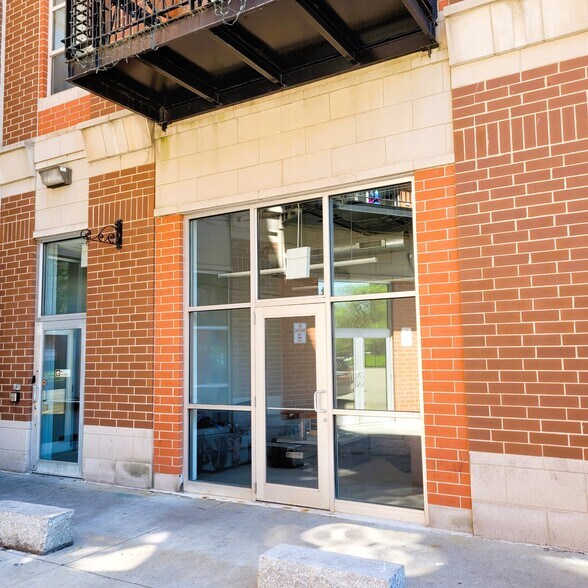 More Photos Of 1900 S State St, Chicago Apartments For Lease