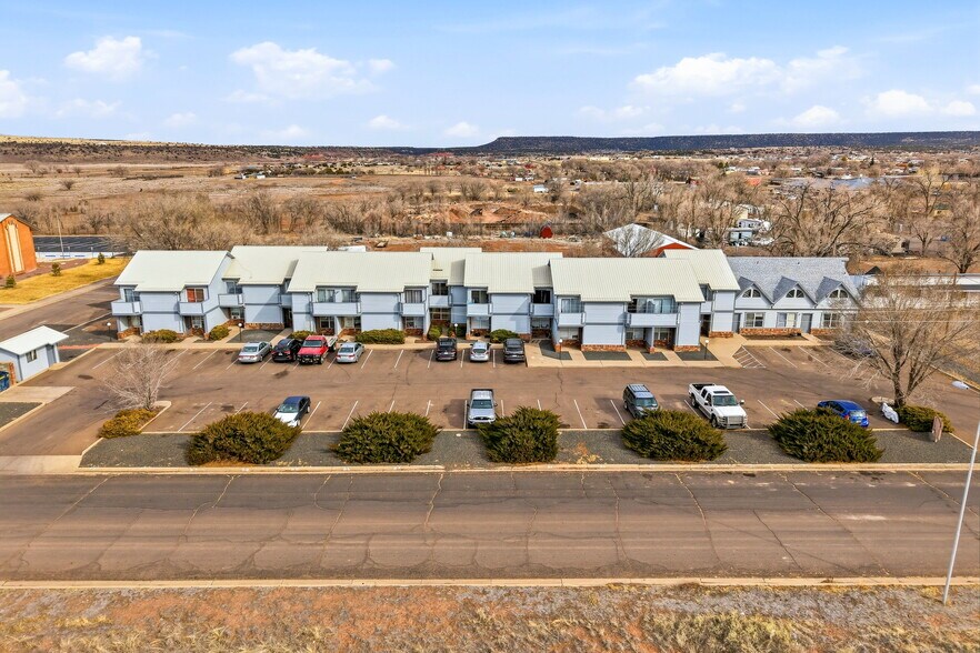 More Photos Of 44 N Aldrice Burk Dr, Springerville Multifamily For Sale