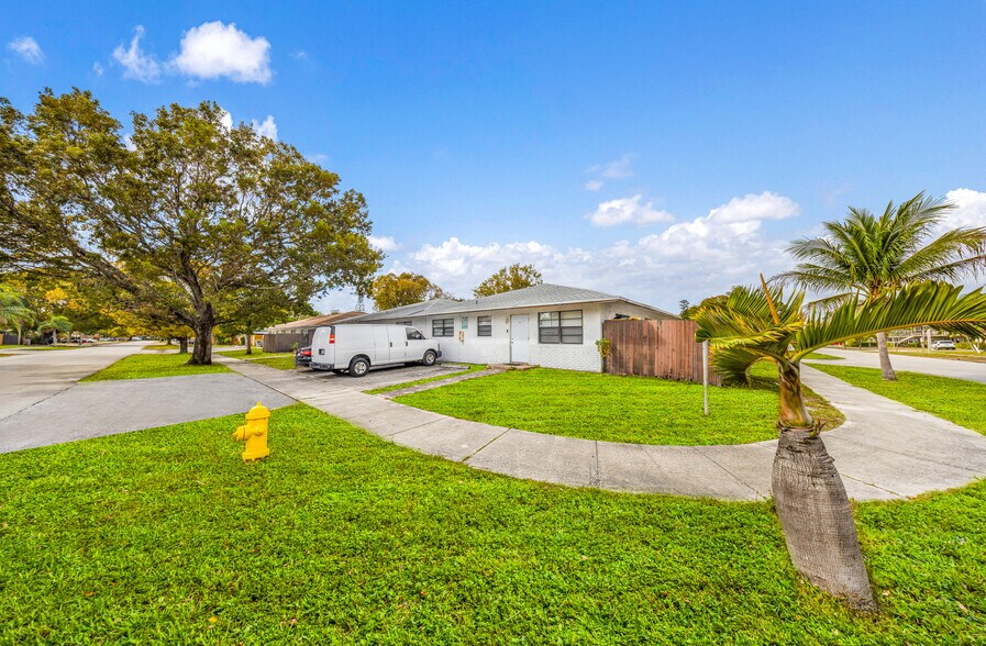 More Photos Of 3111 NW 3rd Ave, Pompano Beach Apartments For Sale