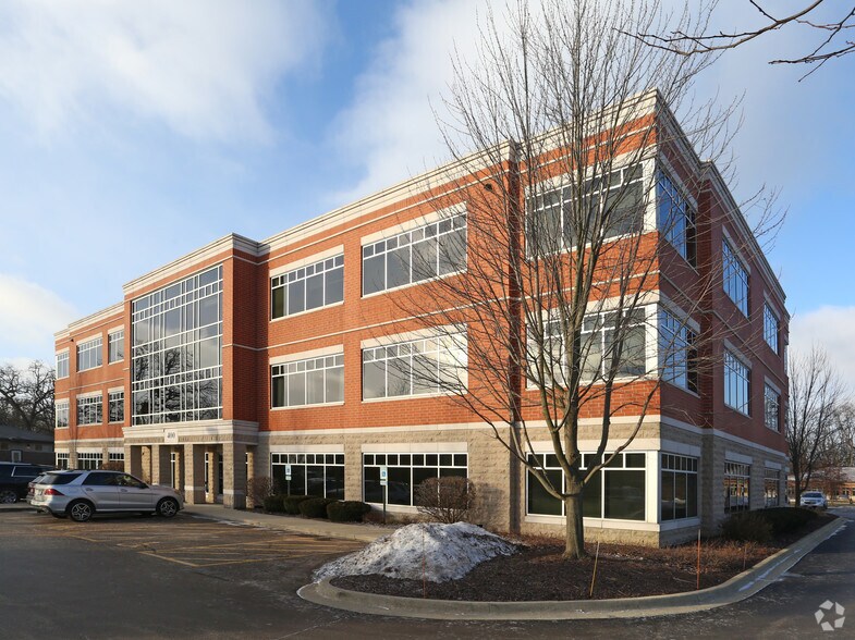 More Photos Of 400 S County Farm Rd, Wheaton Office For Sale