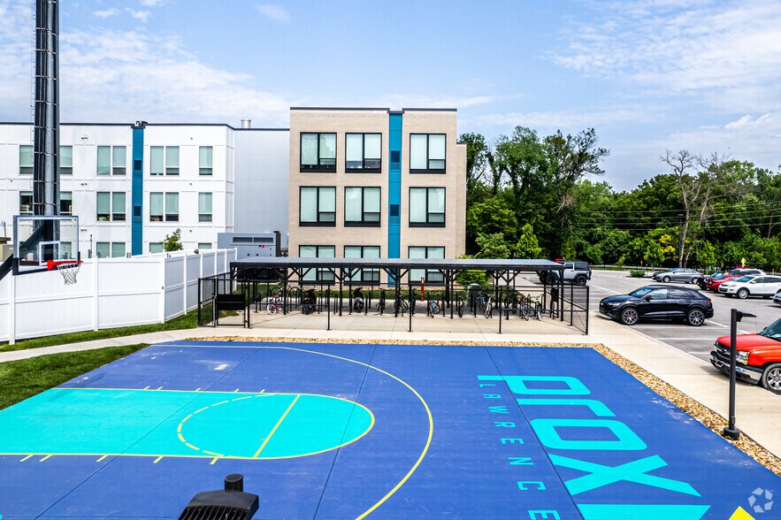 More Photos Of 1401 W 23rd St, Lawrence Apartments For Lease