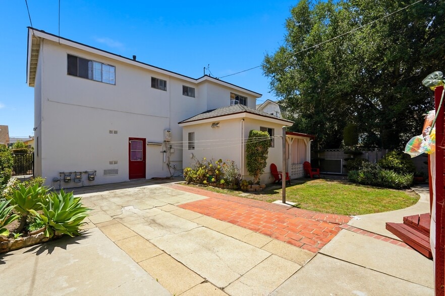 More Photos Of 1127 W 164th St, Gardena Apartments For Sale