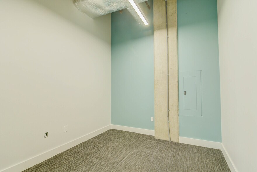 More Photos Of 1800 E 4th St, Austin Apartments For Sale
