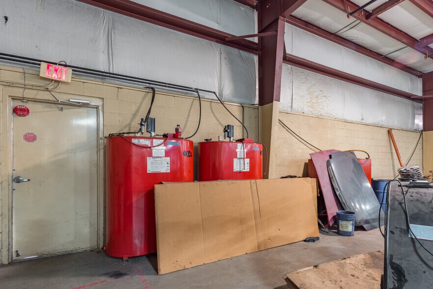 More Photos Of 111 N 12th St, West Columbia General Retail For Sale