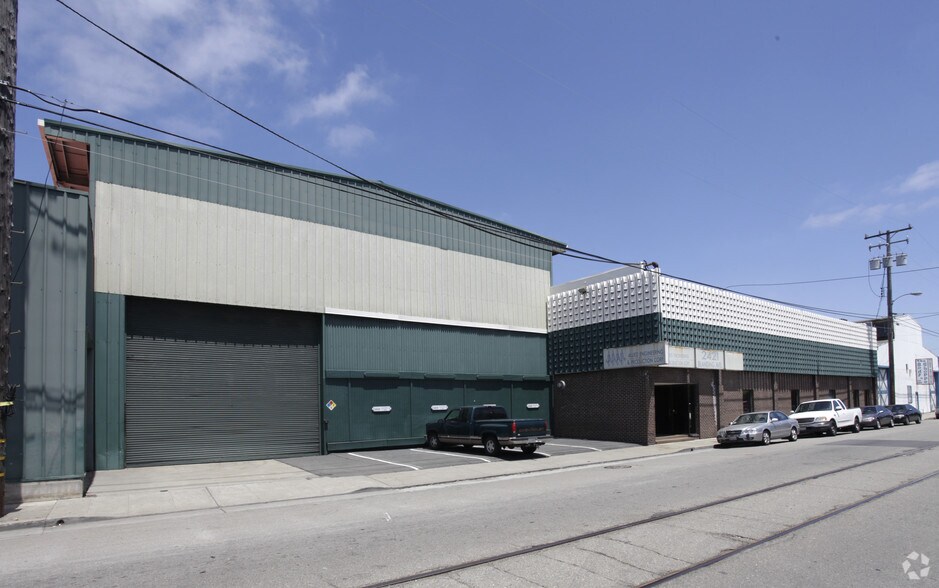 More Photos Of 2421 Blanding Ave, Alameda Manufacturing For Lease