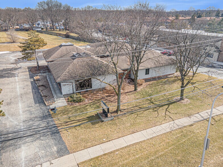 More Photos Of 18340 Middlebelt Rd, Livonia Office For Sale