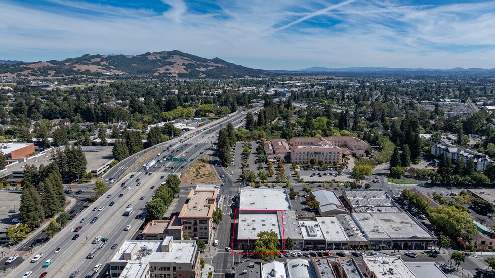 More Photos Of 130 4th St, Santa Rosa Storefront For Sale