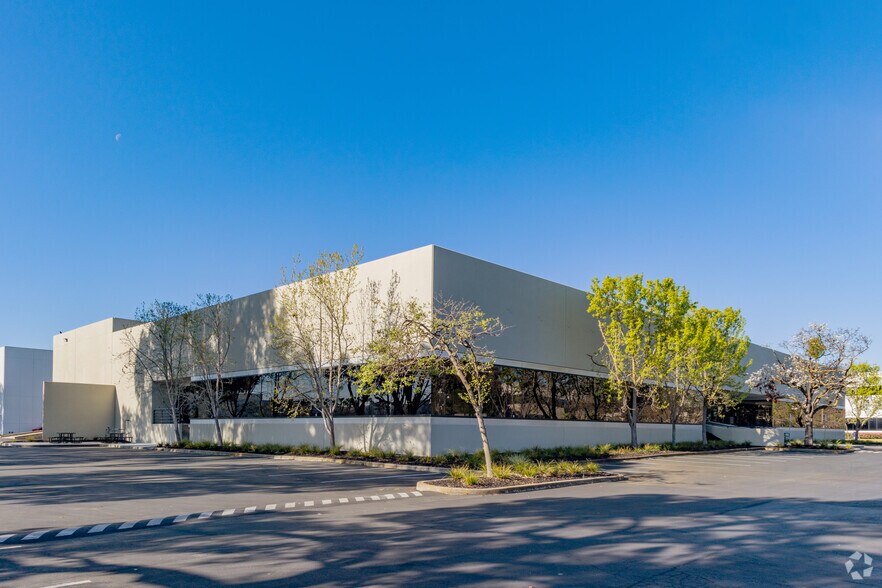 Primary Photo Of 150 Nortech Pky, San Jose Light Manufacturing For Lease