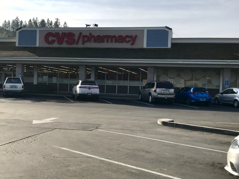 More Photos Of 13775 Mono Way, Sonora Unknown For Lease