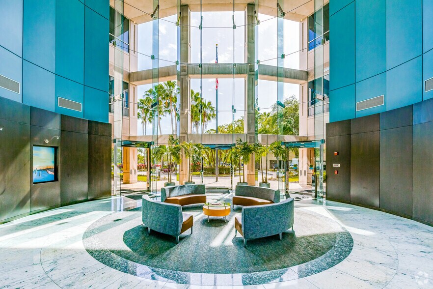 More Photos Of 15550 Lightwave Dr, Clearwater Office For Lease