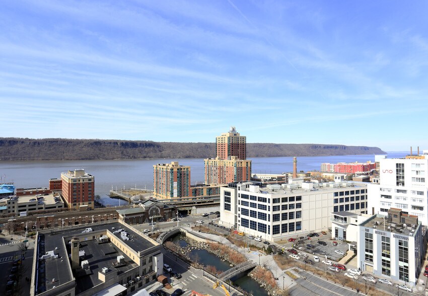 More Photos Of 50 Nepperhan St, Yonkers Apartments For Lease