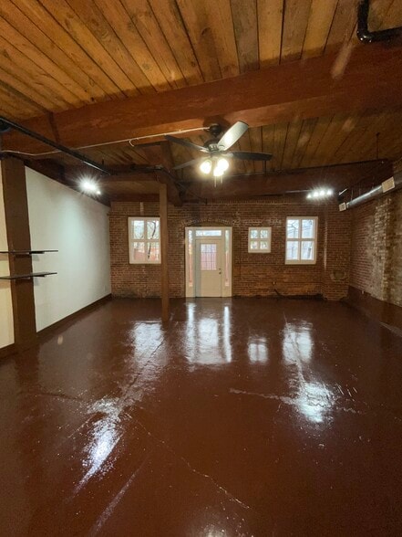 More Photos Of 555 Whitehall St SW, Atlanta Distribution For Lease