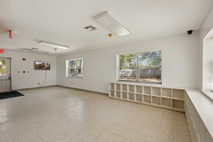 More Photos Of 38022 River Rd, Dade City Medical For Lease