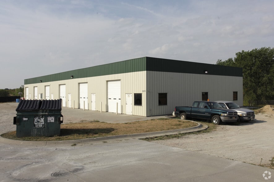 More Photos Of 21909 R & R Rd, Gretna Warehouse For Sale