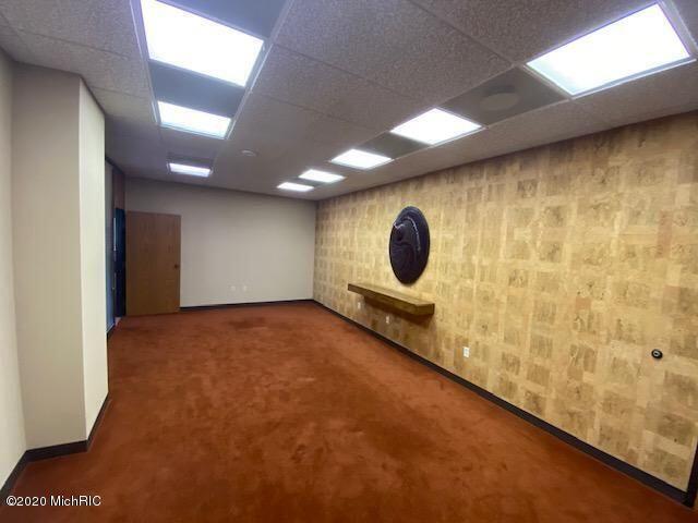 More Photos Of 830 Pleasant St, Saint Joseph Office For Sale
