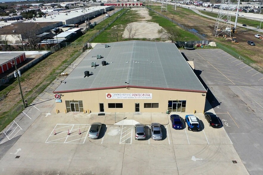 Primary Photo Of 8988 Glenmont Dr, Houston Light Distribution For Lease