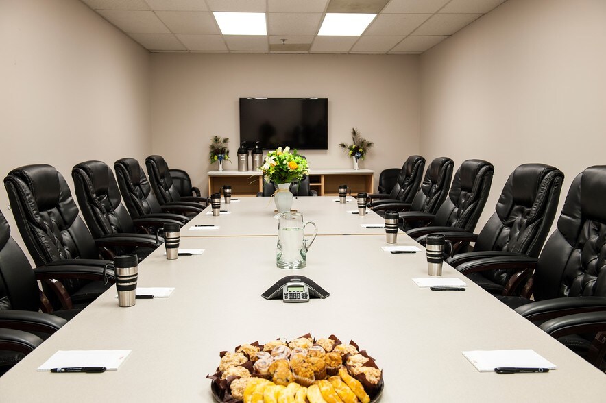 More Photos Of 222 Pennbright Dr, Houston Office For Lease