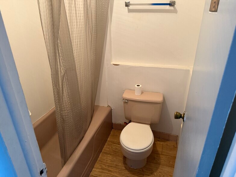 More Photos Of 57-59 Sharp St, Haverstraw Office For Sale