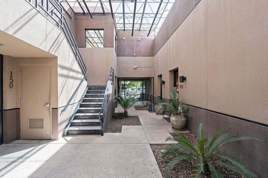 More Photos Of 3770 N 7th St, Phoenix Office For Lease