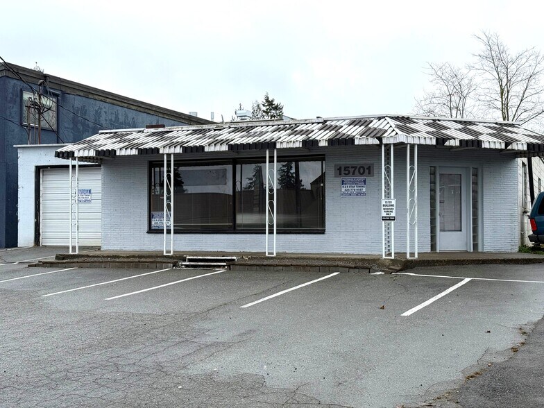 More Photos Of 15701 Highway 99, Lynnwood Showroom For Sale