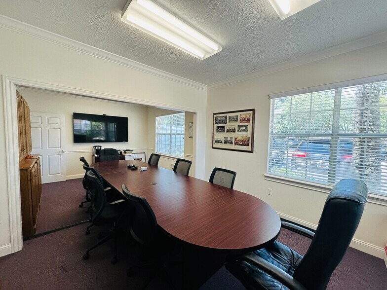 More Photos Of 12443 San Jose Blvd, Jacksonville Office For Lease