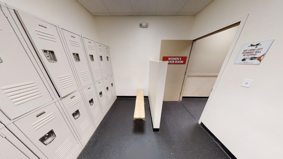 More Photos Of 3261-3267 Westchester Ave, Bronx Storefront Retail Office For Lease