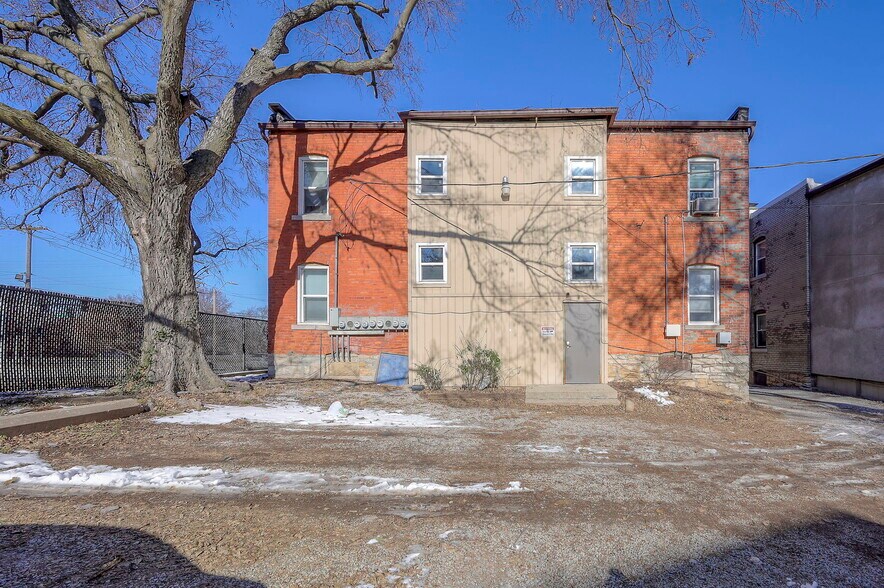 More Photos Of 1017 W 39th St, Kansas City Apartments For Sale