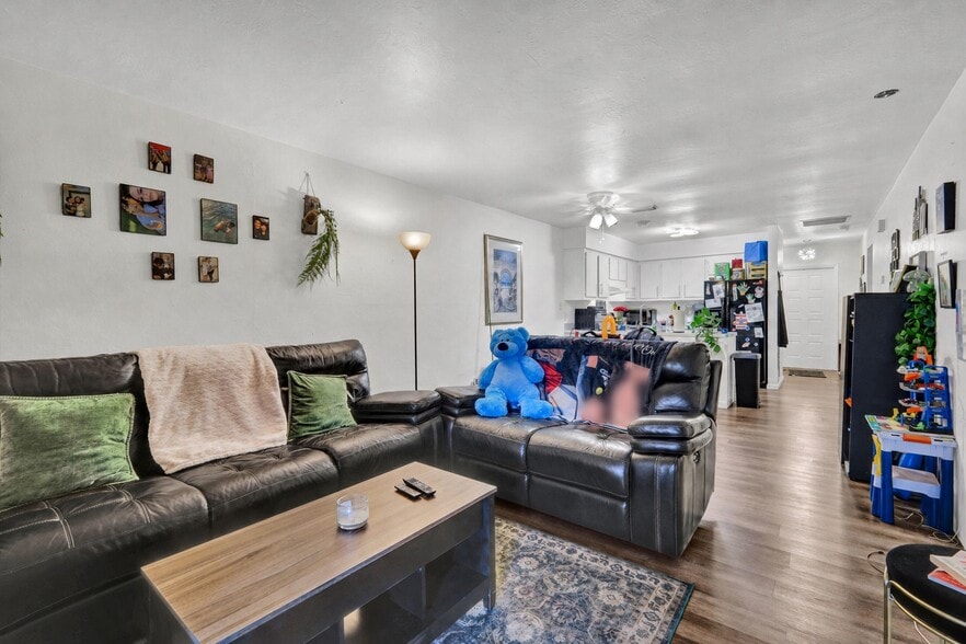 More Photos Of 225 Cape Coral Pky E, Cape Coral Apartments For Sale