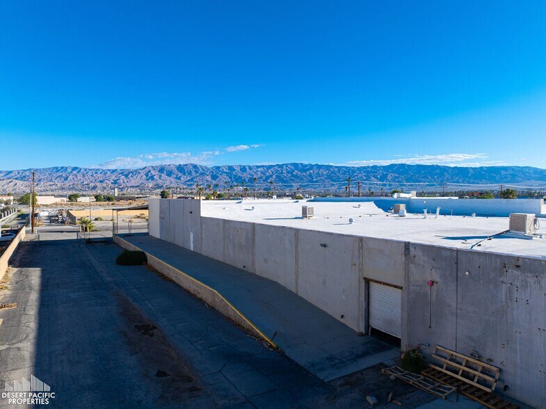 More Photos Of 45585 Commerce St, Indio Warehouse For Sale