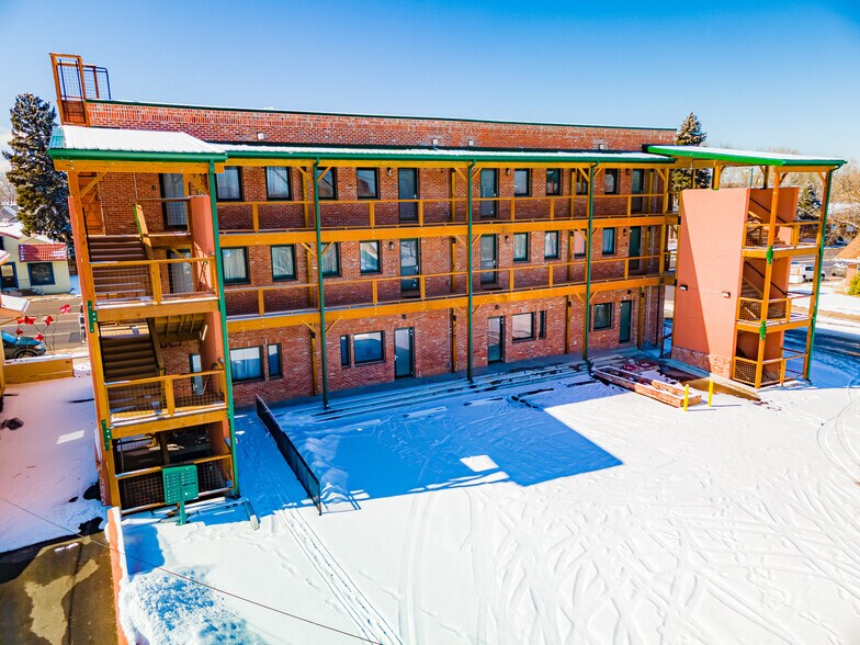 More Photos Of 3800 S Broadway, Englewood Apartments For Lease