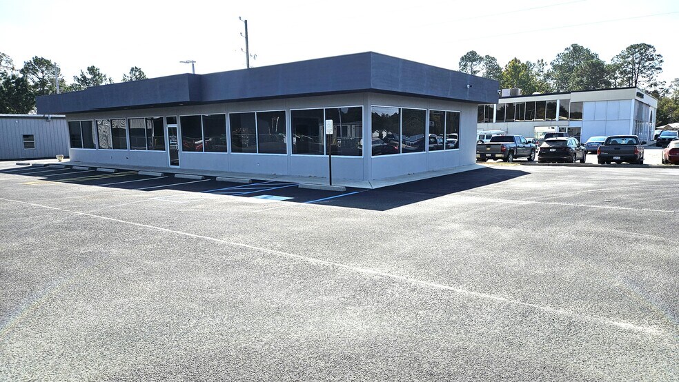 More Photos Of 12130 Us Highway 301 S, Statesboro Freestanding For Lease